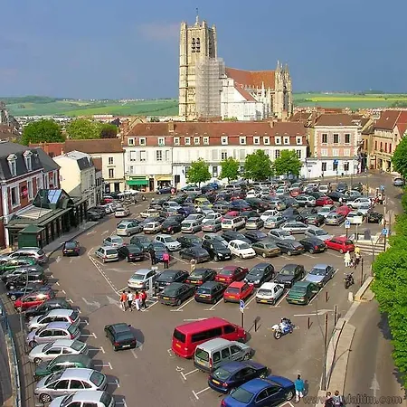Le Downtown, Emplacement Ideal A Auxerre Exterior photo